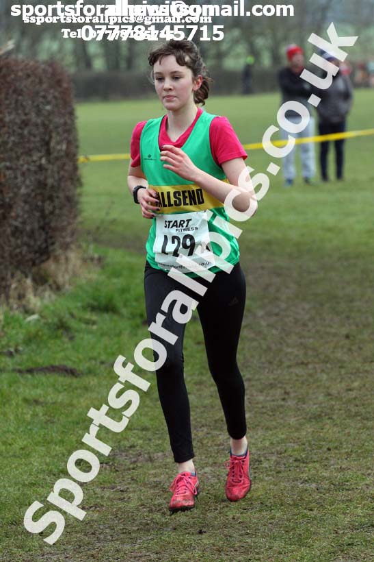 Senior and veteran womens 2018 Durham Cathedral Cross Country Relay. Photo:  David T. Hewitson/Sports for All Pics